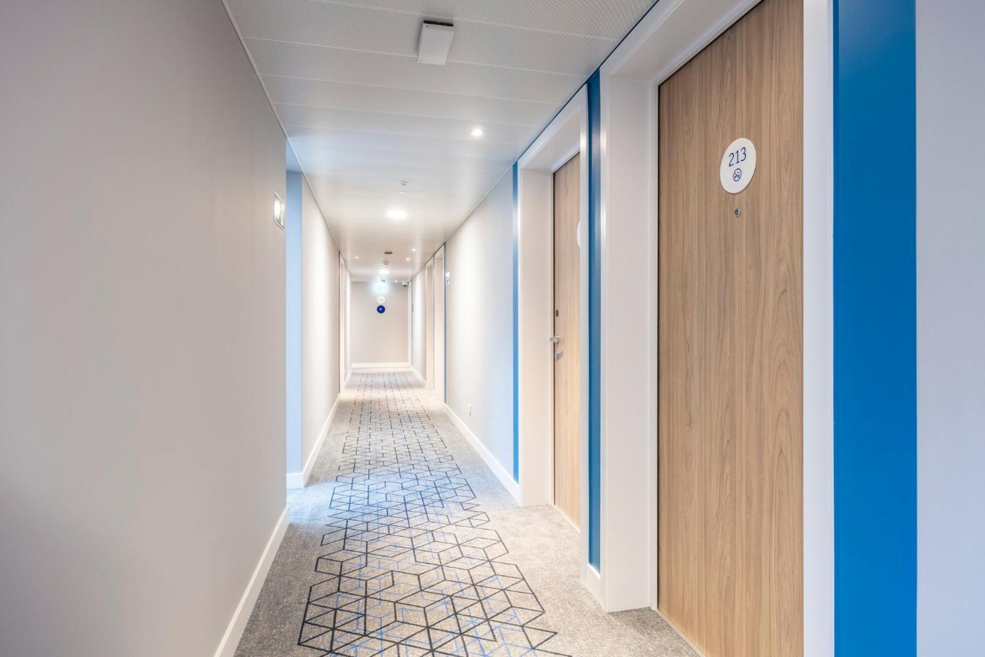 Holiday Inn Express Antwerp - City Centre By Ihg Zewnętrze zdjęcie