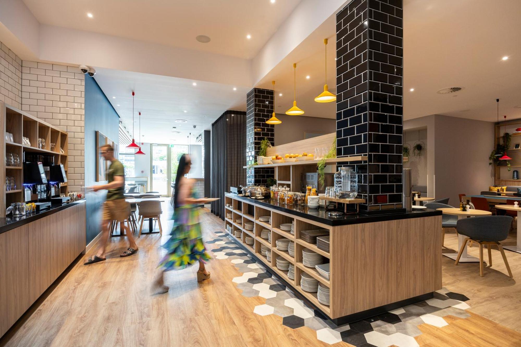 Holiday Inn Express Antwerp - City Centre By Ihg Zewnętrze zdjęcie