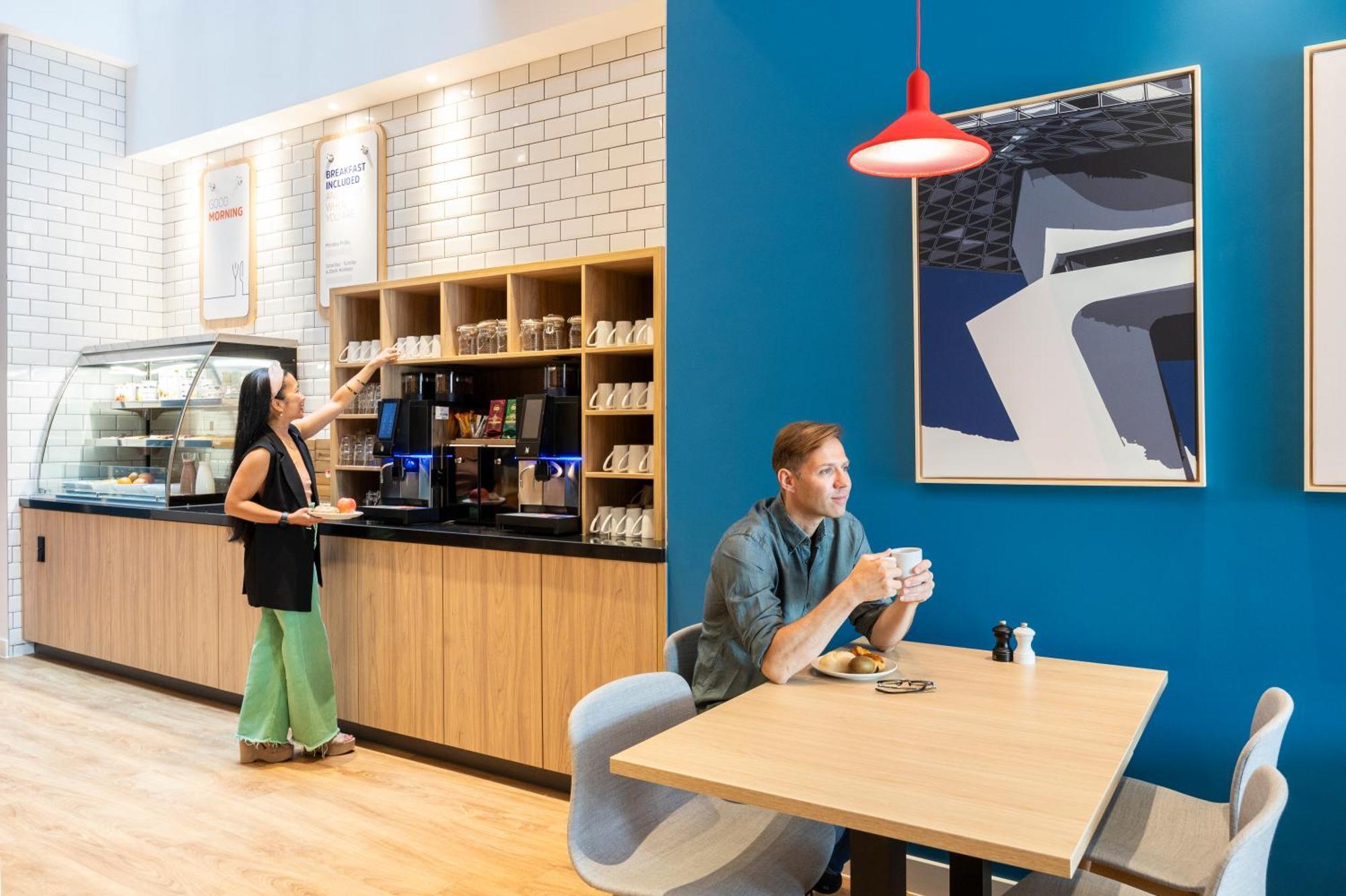Holiday Inn Express Antwerp - City Centre By Ihg Zewnętrze zdjęcie