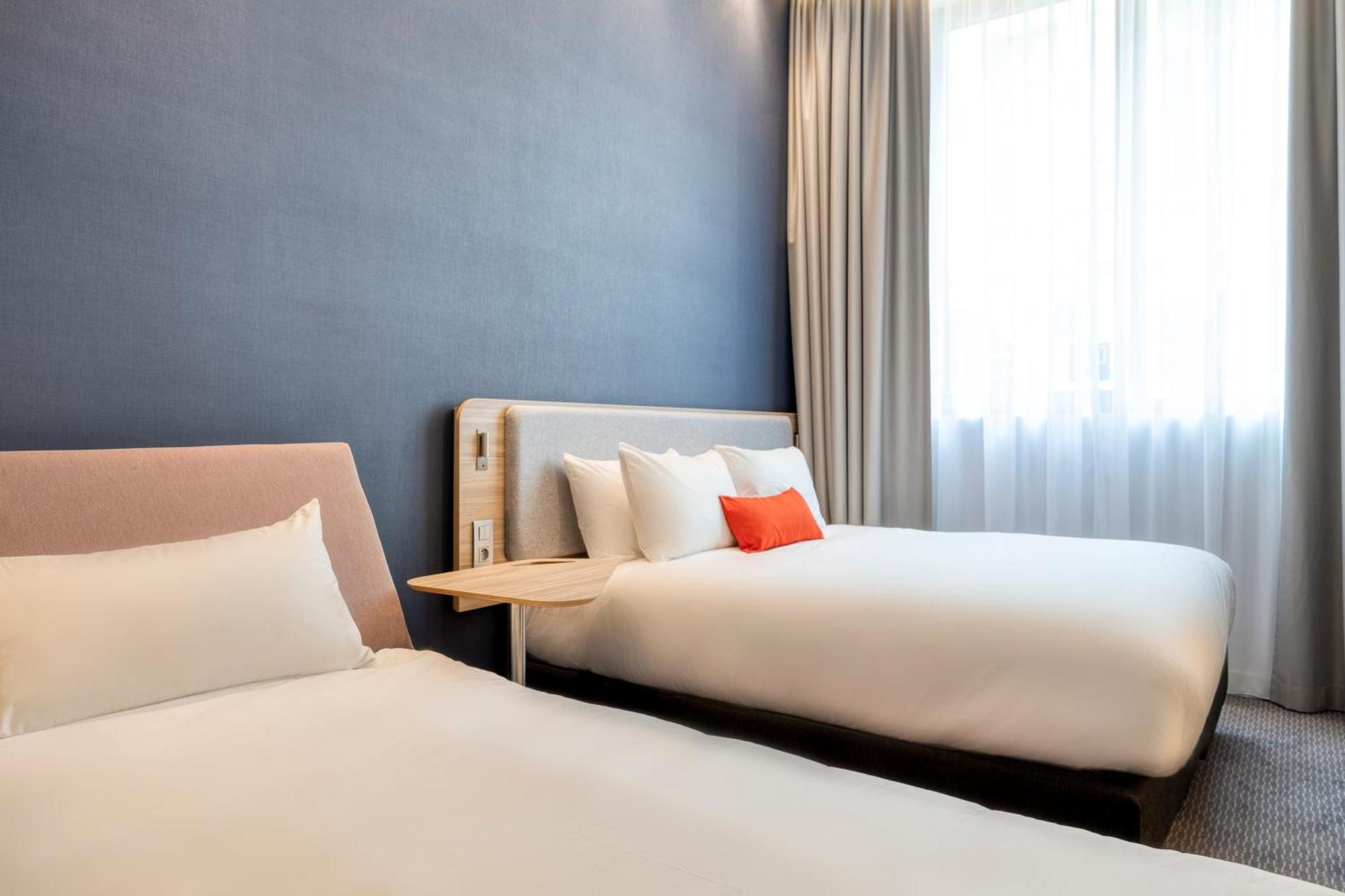 Holiday Inn Express Antwerp - City Centre By Ihg Zewnętrze zdjęcie